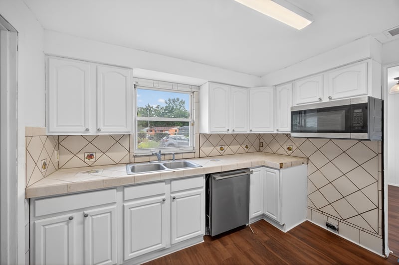 Photo 20 of 3842 Winton Dr, Jacksonville, FL 32208, photographed by Megapixeler