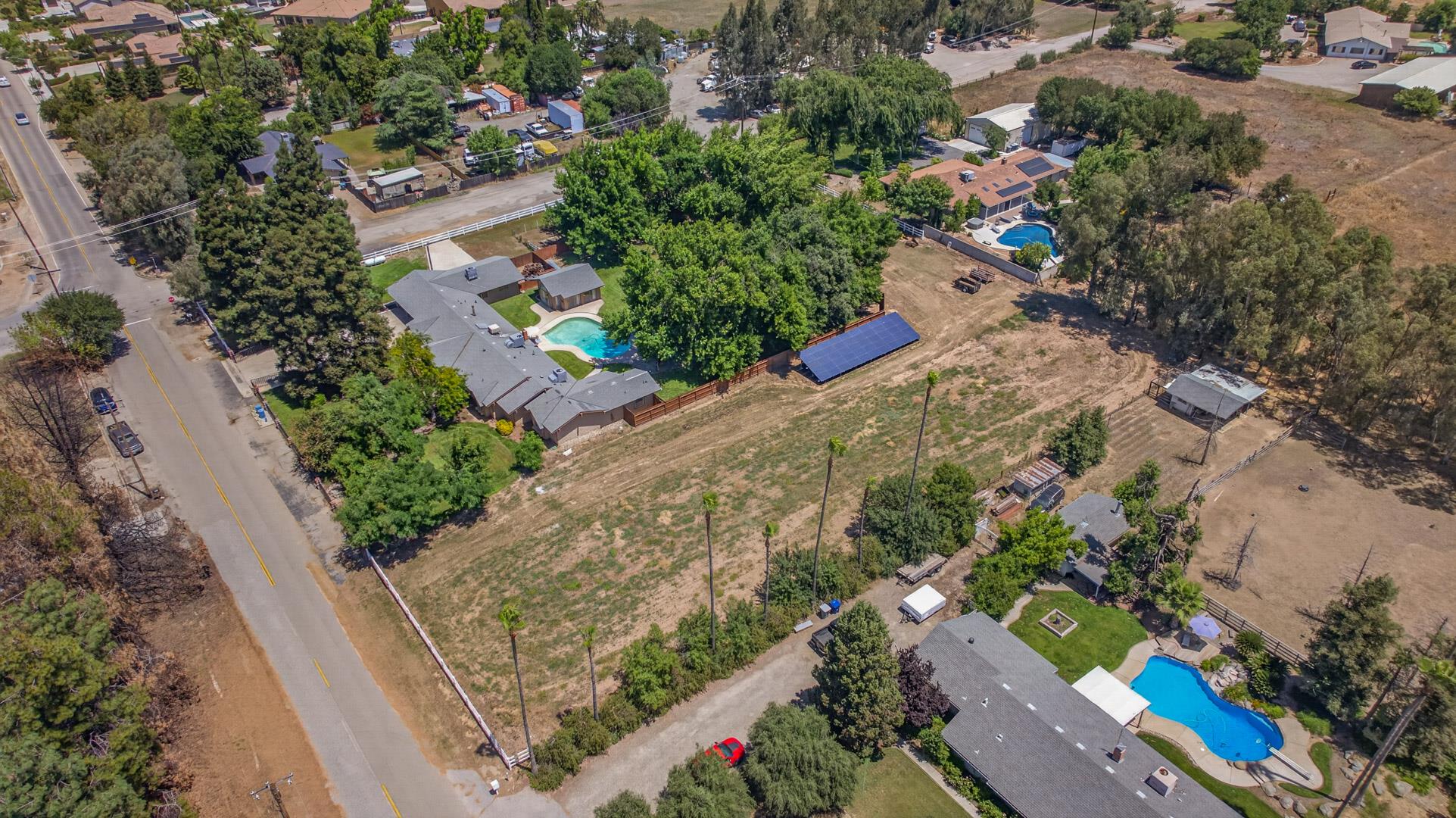 1185 N Locan Ave, photo 14