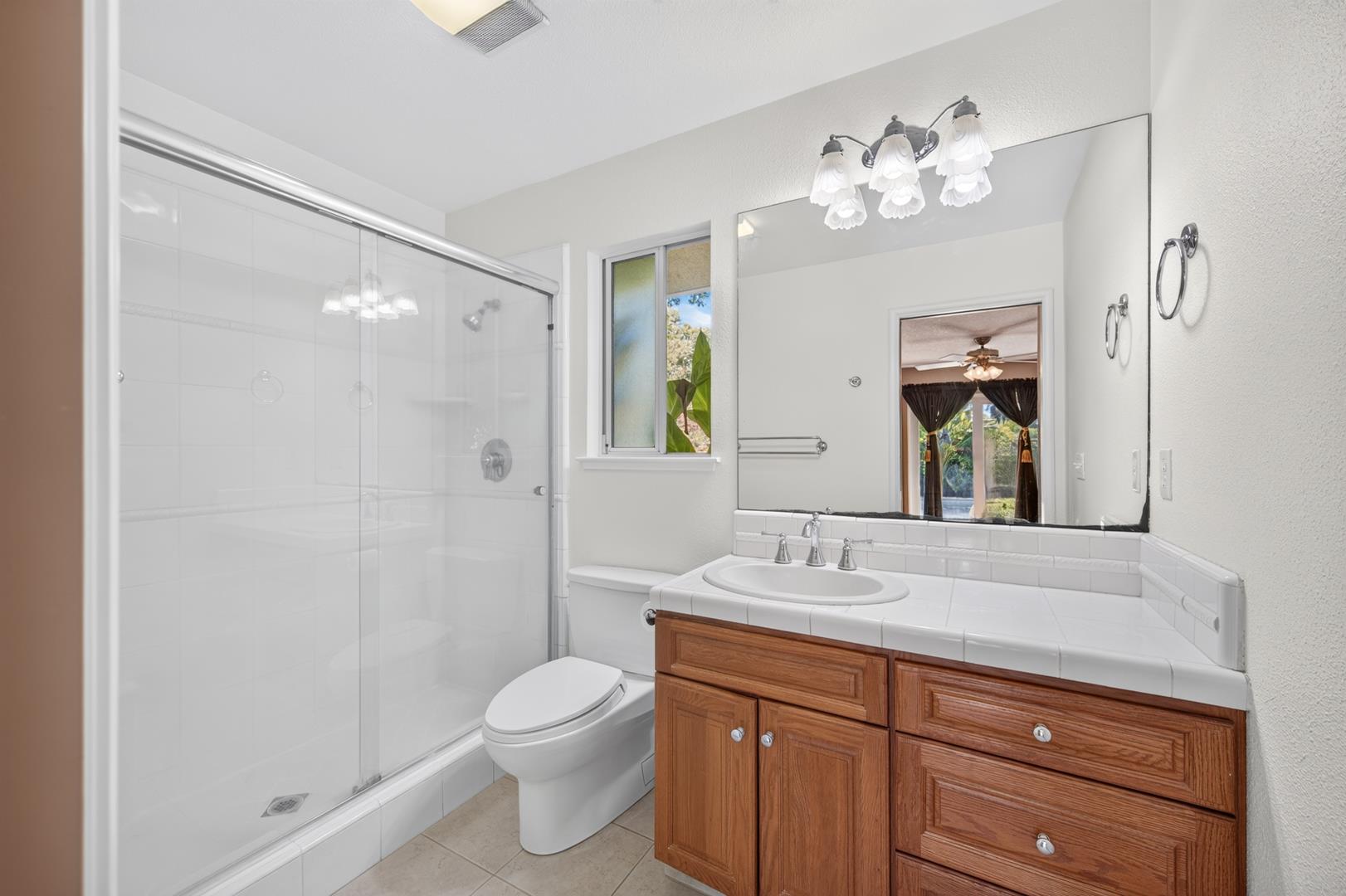 749 W Escalon Ave, photo 45