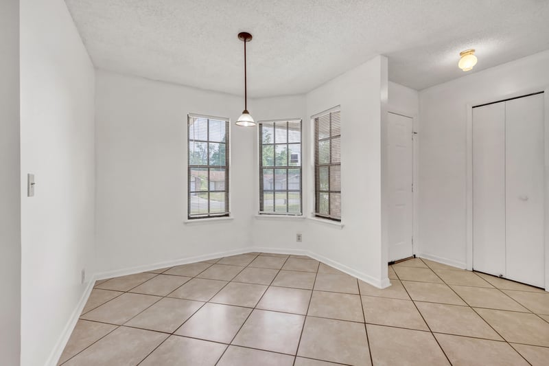 Photo 6 of 8152 Great Valley Trail, Jacksonville, FL 32244, photographed by Megapixeler