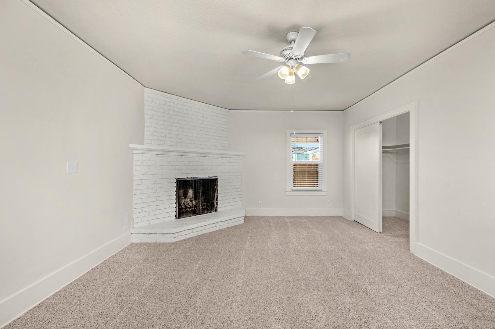 1009 N Vagedes Ave, photo 18