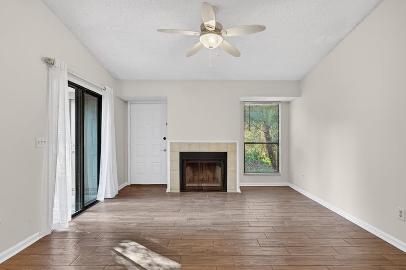 Photo 5 of 3801 Crown Point Rd #1292, Jacksonville, FL 32257, photographed by Megapixeler