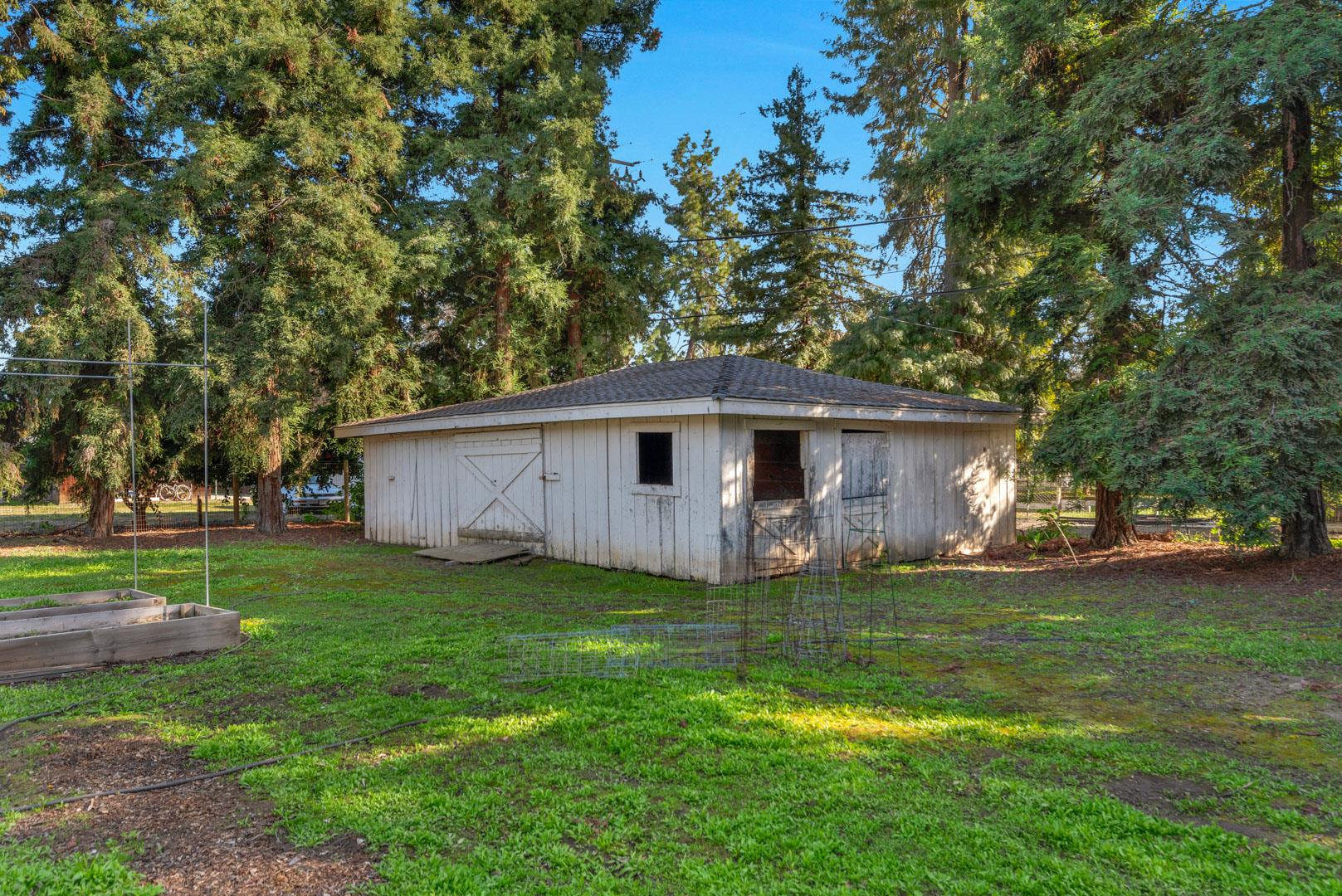 4567 Sample Ct, photo 33