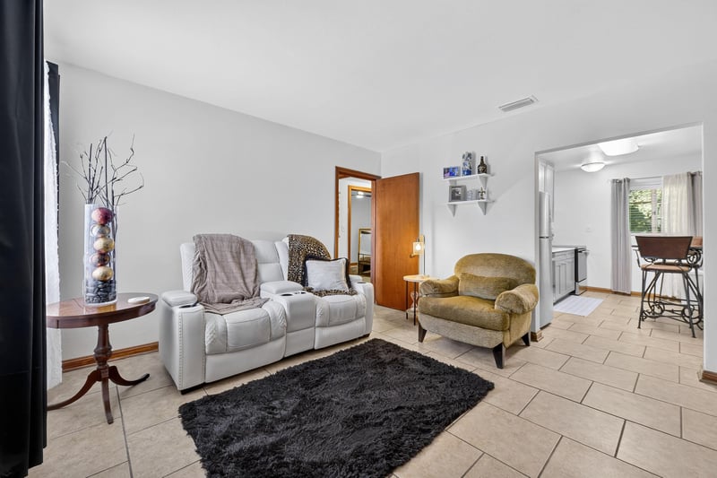 Photo 11 of 5261 Pennant Dr, Jacksonville, FL 32244, photographed by Megapixeler