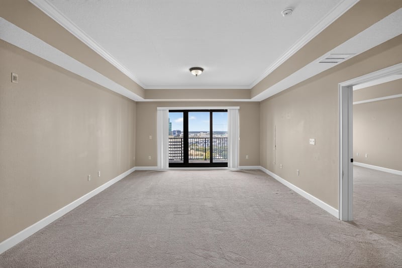 Living room with carpet and window at 1478 Riverplace Blvd 1904, Jacksonville, FL 32207