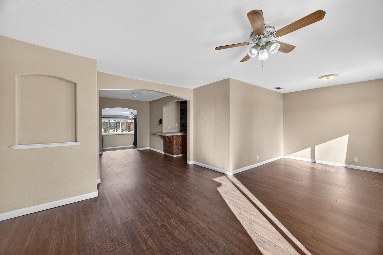 1524 W Fountain Way, photo 20