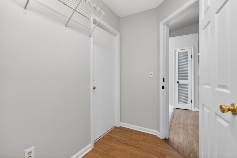 Laundry Room 2 at 622 Valley Forge Rd N, Neptune Beach, FL 32266