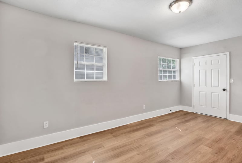 Photo 9 of 1352 W 16th St, Jacksonville, FL 32209, photographed by Megapixeler
