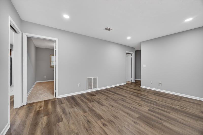 Photo 9 of 8015 Jaguar Dr, Jacksonville, FL 32244, photographed by Megapixeler