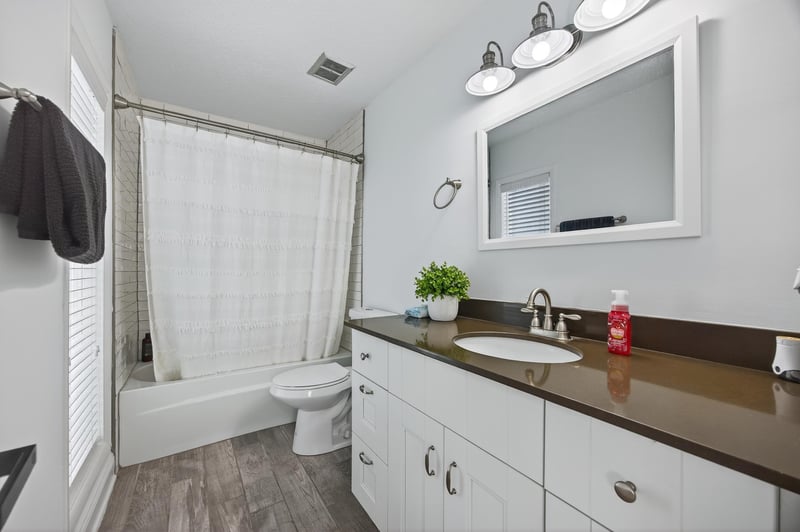 Photo 33 of 7805 Baymeadows Cir W, Jacksonville, FL 32256, photographed by Megapixeler