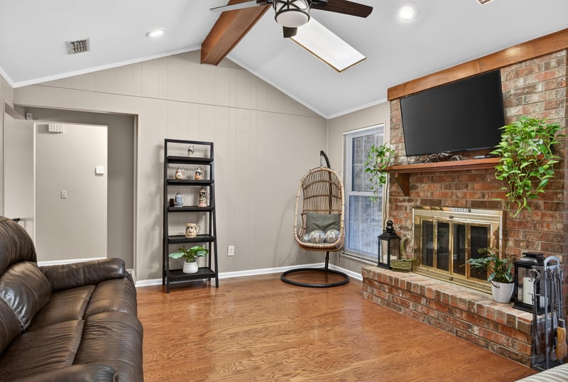 Photo 6 of 1546 Dolphin St N, Orange Park, FL 32073, photographed by Megapixeler