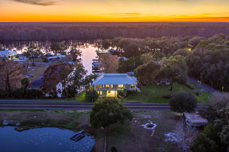 Photo 2 of 301 Saratoga Dr, Satsuma, FL 32189, photographed by Megapixeler