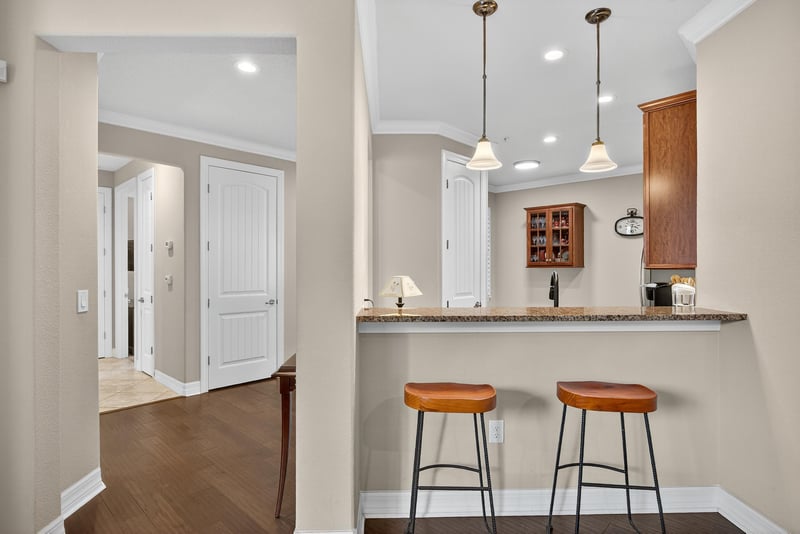 Breakfast Bar at 11736 Surfbird Cir, Jacksonville, FL 32256
