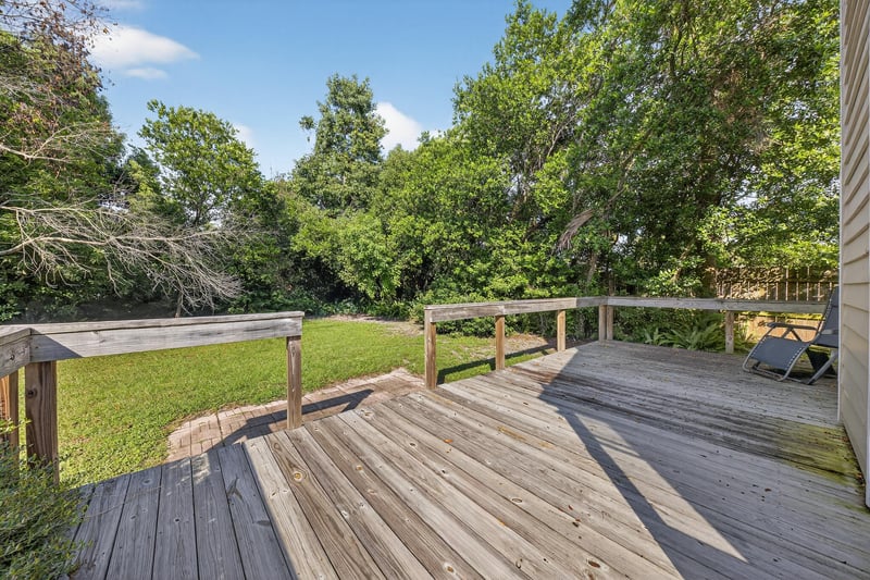 Photo 32 of 1425 Pinetree Rd, Jacksonville, FL 32207, photographed by Megapixeler