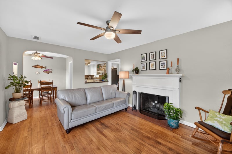 Photo 11 of 1573 Charon Rd, Jacksonville, FL 32205, photographed by Megapixeler