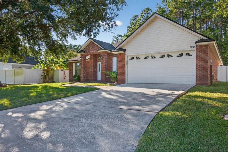 Photo 2 of 3204 Wandering Oaks Dr, Orange Park, FL 32065, photographed by Megapixeler