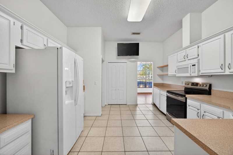 Photo 11 of 985 Sweetwood Ct, Orange Park, FL 32065, photographed by Megapixeler