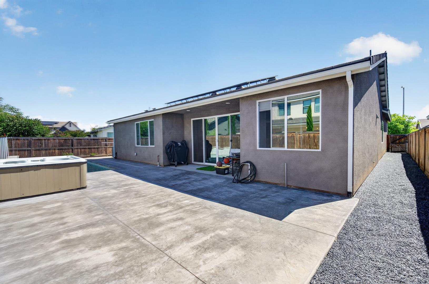 2086 N Phillip Ave, photo 69