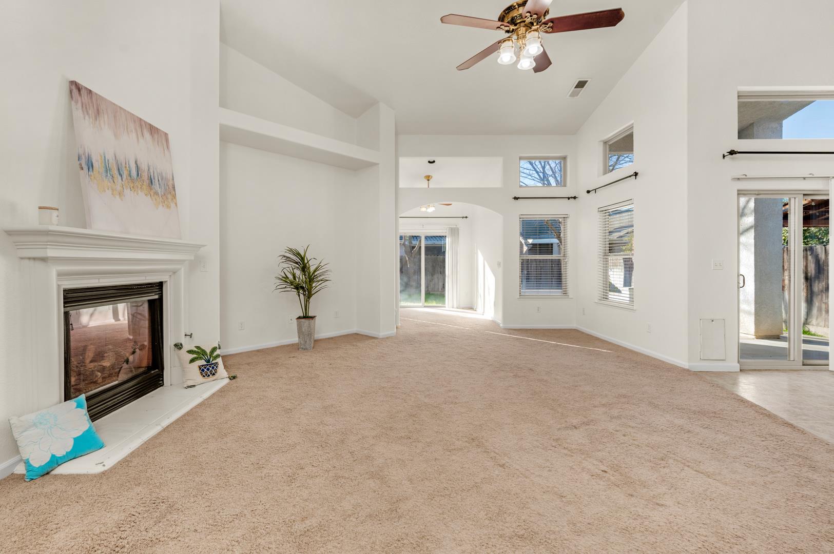 6687 E Michigan Ave, photo 29