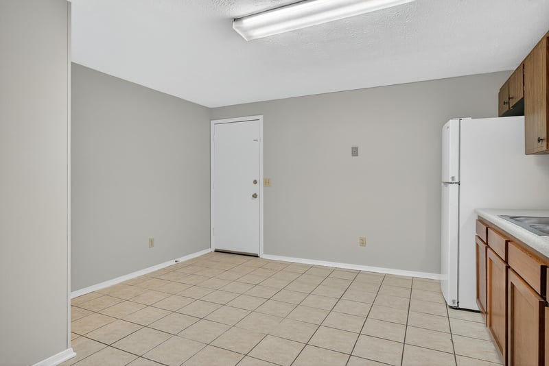 Dining Area at 9937 Moss Side Ln, Jacksonville, FL 32257