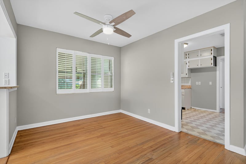 Photo 13 of 6942 Waikiki Rd, Jacksonville, FL 32216, photographed by Megapixeler