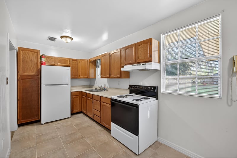 Photo 12 of 8900 Crystal Springs Rd, Jacksonville, FL 32221, photographed by Megapixeler