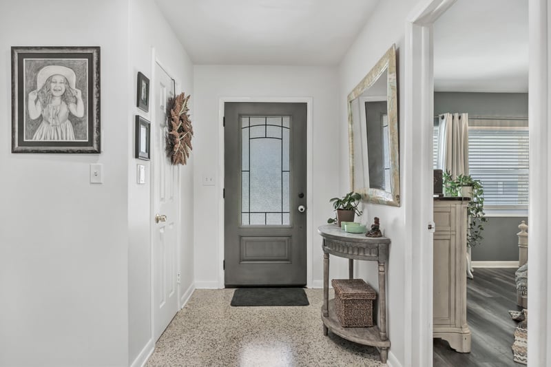 Photo 7 of 1008 Las Robida Dr, Jacksonville, FL 32211, photographed by Megapixeler