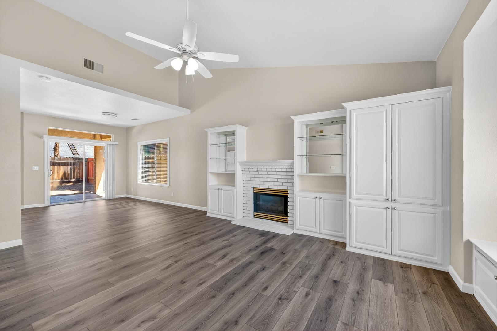 2228 E Yeargin Dr, photo 16