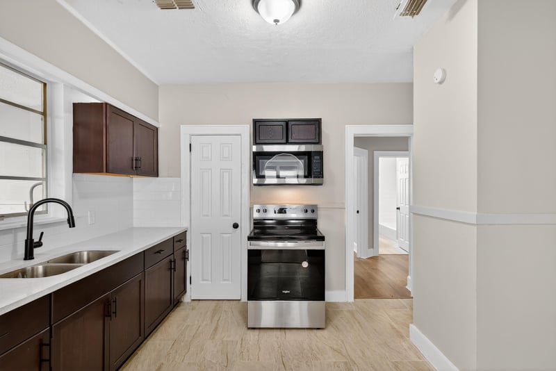 Photo 16 of 6619 Sunset Dr, Jacksonville, FL 32208, photographed by Megapixeler