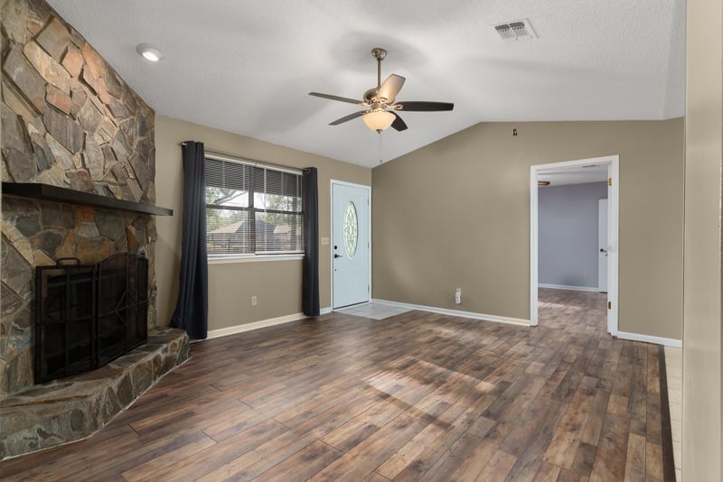 Photo 10 of 6092 Taylor Rd, Jacksonville, FL 32234, photographed by Megapixeler