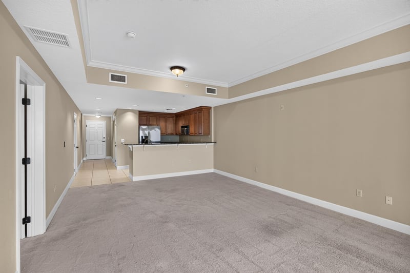 Entry hallway with tray ceiling at 1478 Riverplace Blvd 1904, Jacksonville, FL 32207