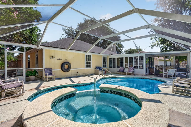 Close view of pool and spa at 8680 Bandera Cir S, Jacksonville, FL 32244