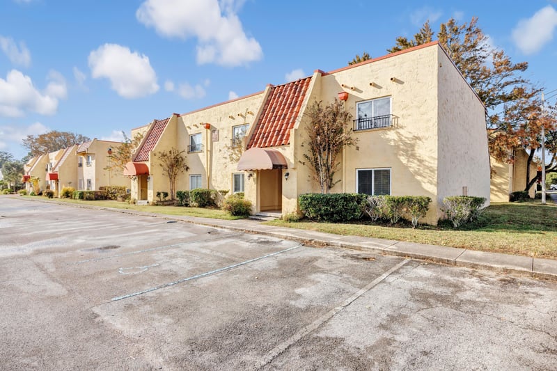 Diagonal at 3929 Mission Dr unit 5, Jacksonville, FL 32217