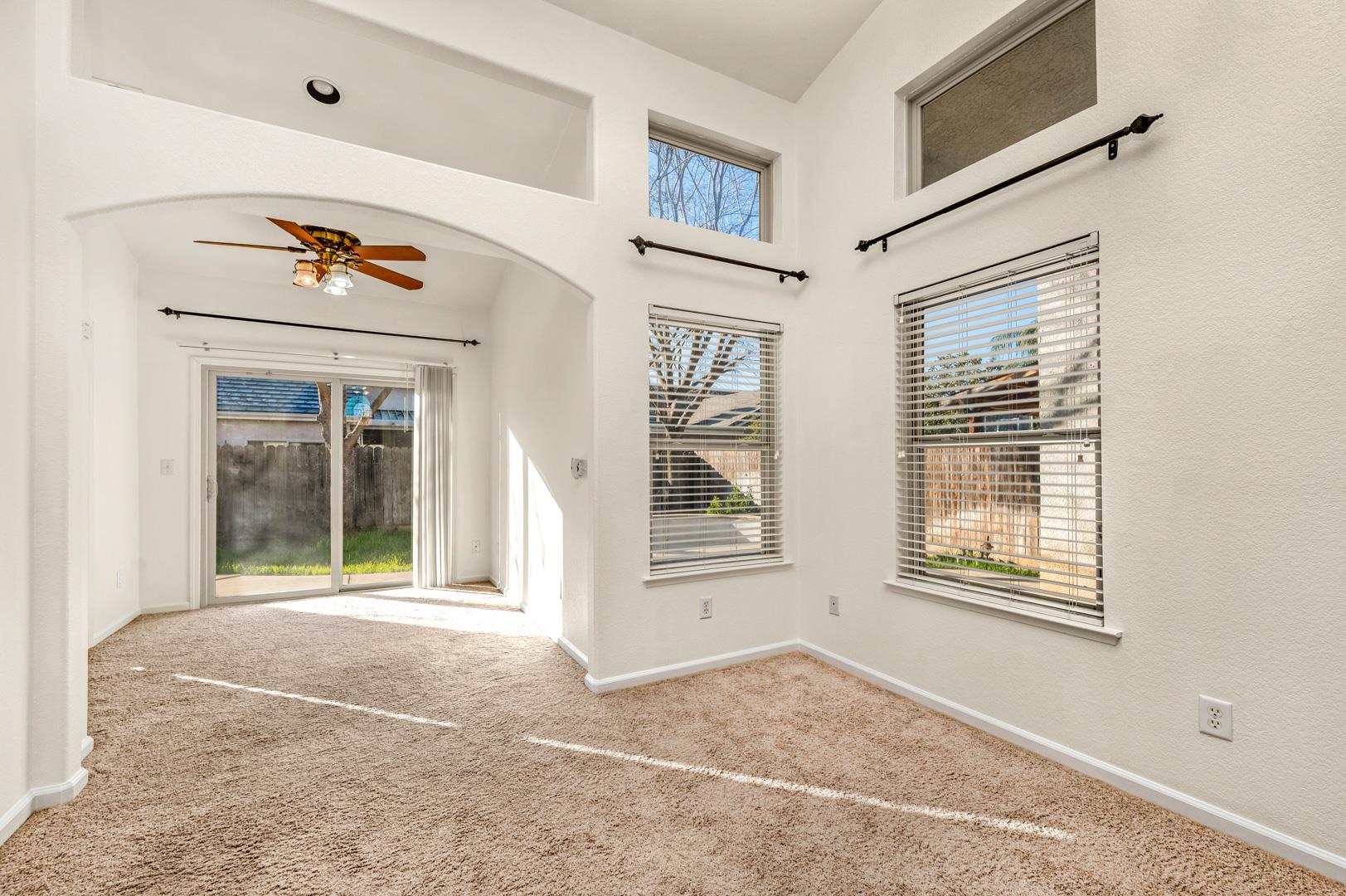 6687 E Michigan Ave, photo 31