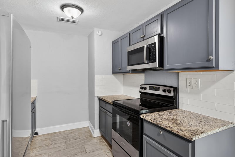 Photo 13 of 3425 Greenbrier Dr, Jacksonville, FL 32254, photographed by Megapixeler