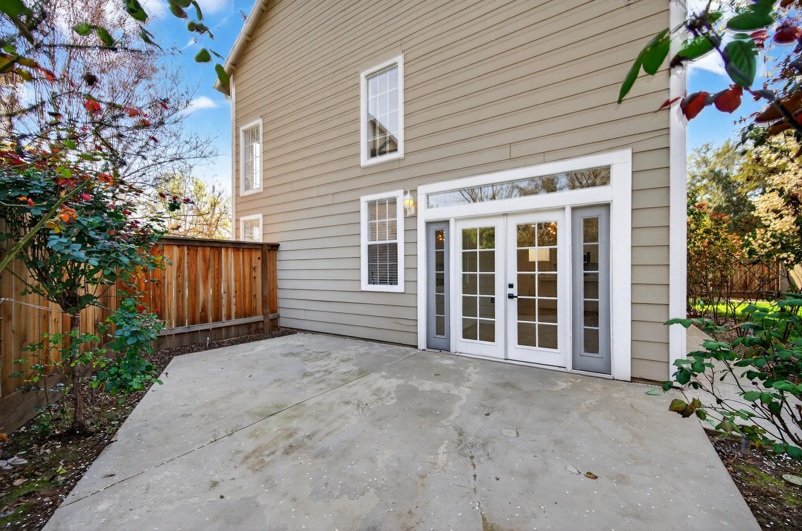 1079 E Monticello Cir, photo 62
