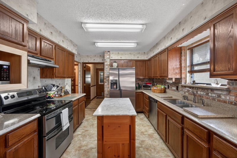 Photo 13 of 2479 Stonebridge Dr, Orange Park, FL 32065, photographed by Megapixeler