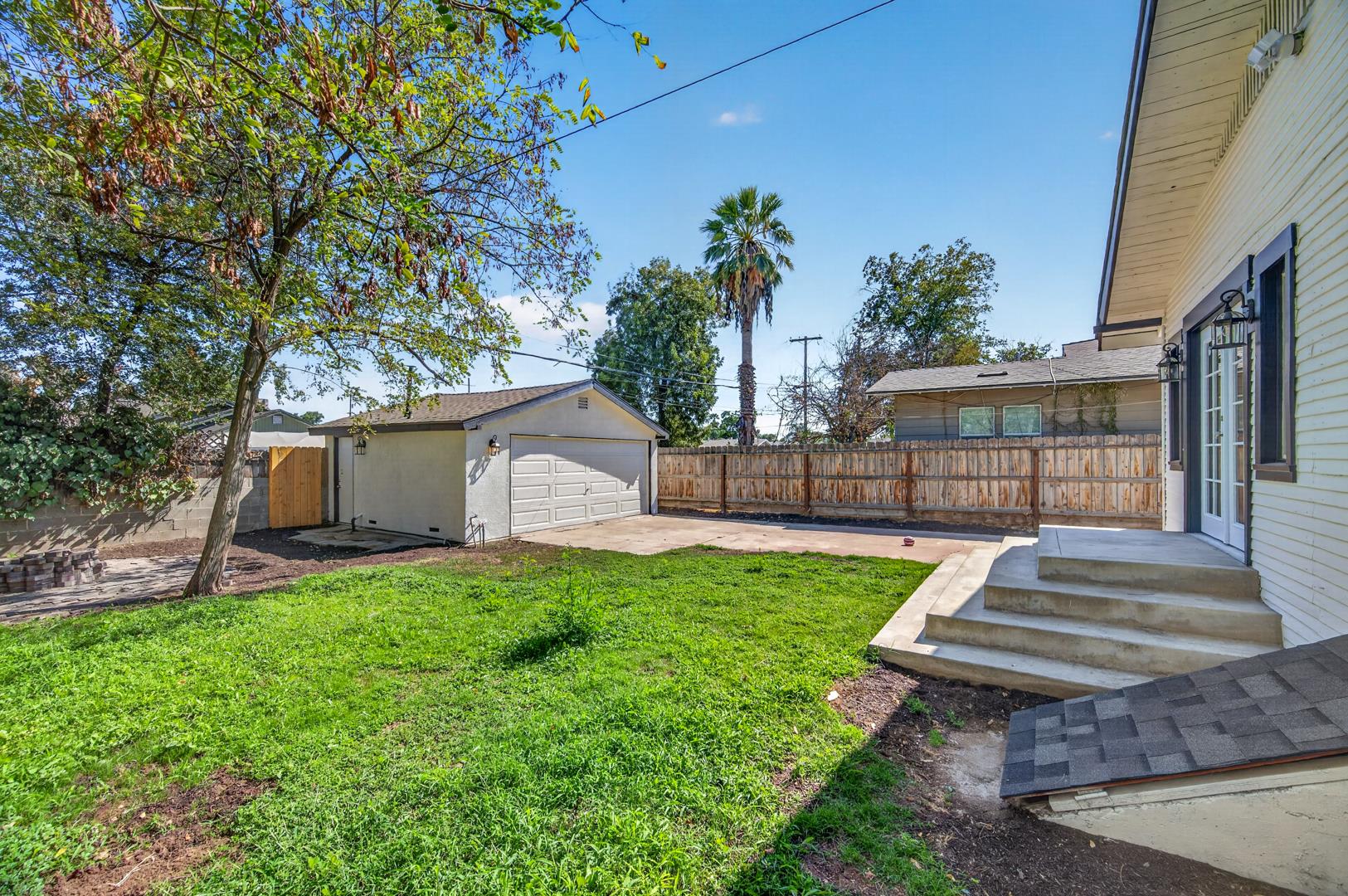 926 N Thorne Ave, photo 35