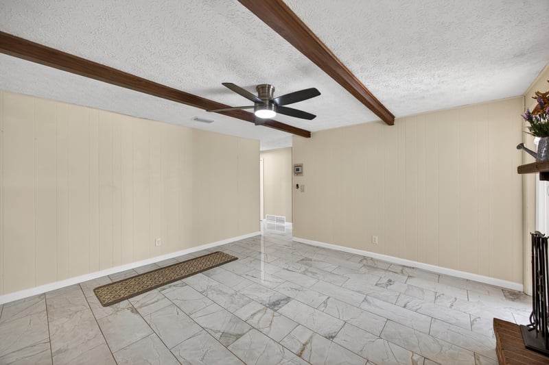 Living Room 4 at 3627 County Road 218, Middleburg, FL 32068