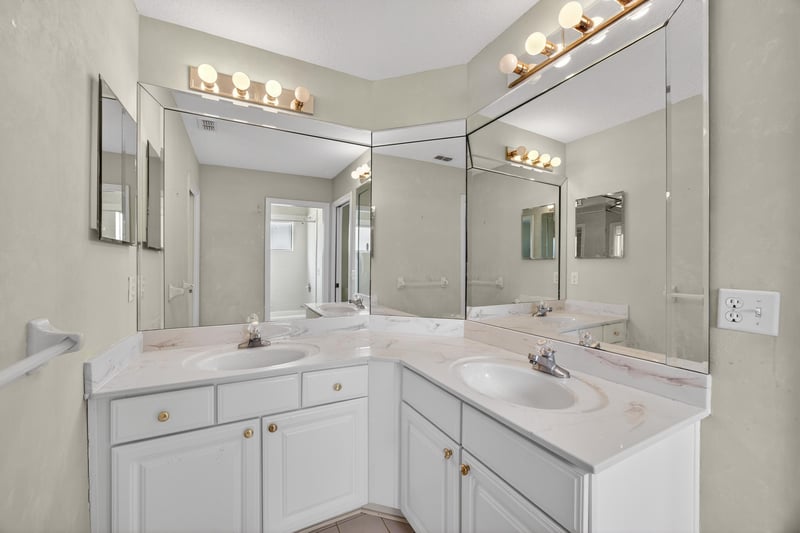 Photo 36 of 525 Sugar Grove Pl, Orange Park, FL 32073, photographed by Megapixeler