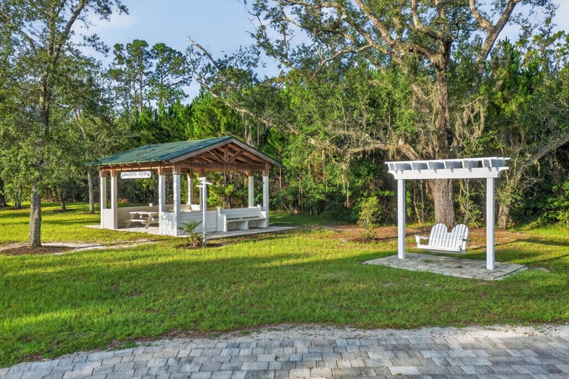 Community pavilion and pergola seating area in Green Cove Springs, FL