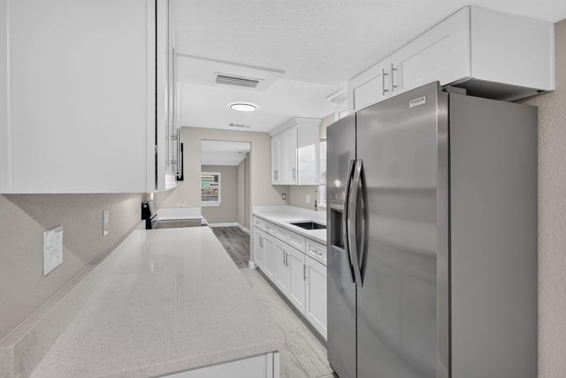 Kitchen with refrigerator, photographed by Megapixeler on Susie St, Jacksonville
