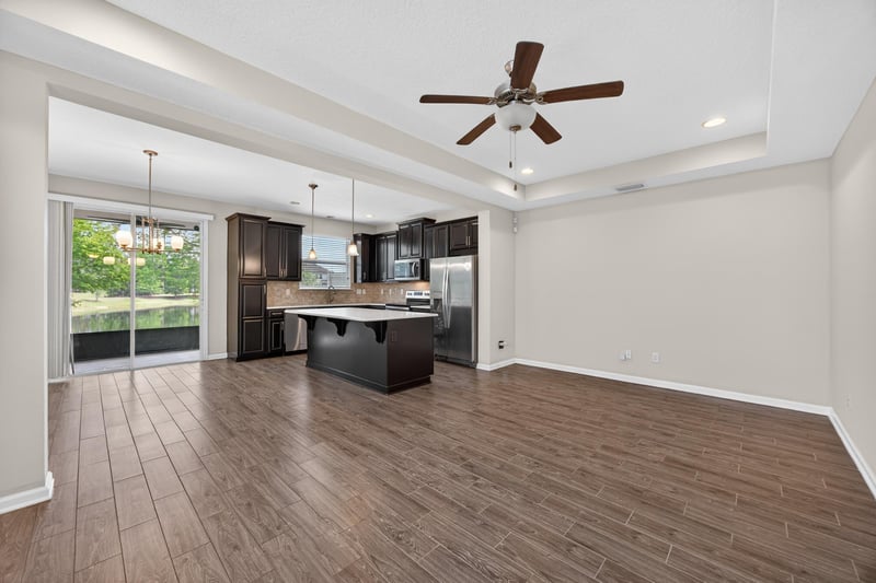 Photo 6 of 523 Richmond Dr, St. Johns, FL 32259, photographed by Megapixeler