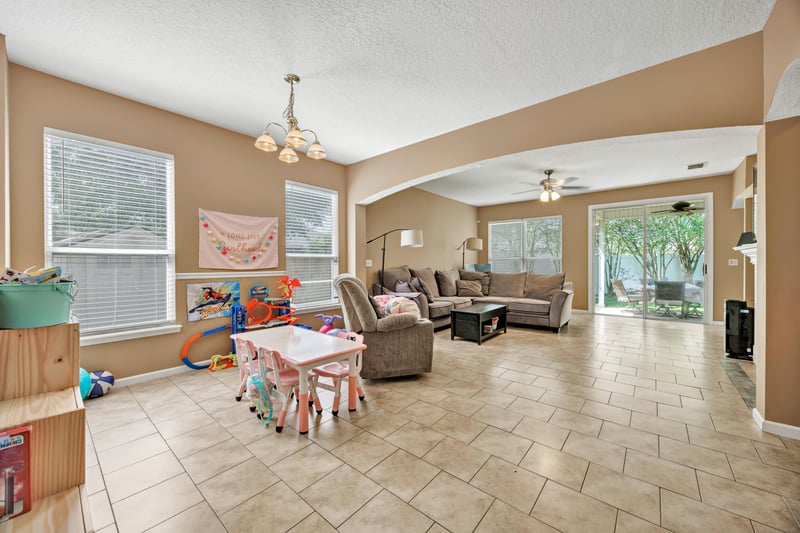 Photo 7 of 8064 Tuxford Ln, Jacksonville, FL 32244, photographed by Megapixeler