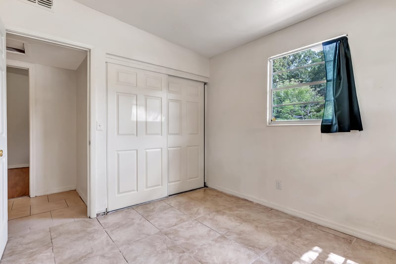 Photo 28 of 4407 Melvin Cir E, Jacksonville, FL 32210, photographed by Megapixeler