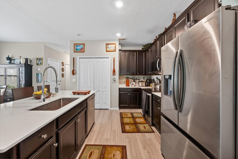 Photo 10 of 10302 Benson Lake Dr, Jacksonville, FL 32222, photographed by Megapixeler