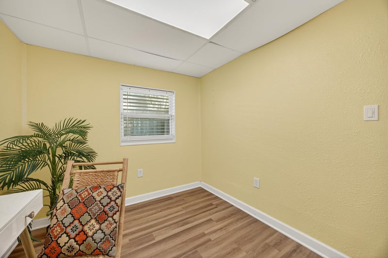 Photo 16 of 517 Renne Dr N, Jacksonville, FL 32218, photographed by Megapixeler