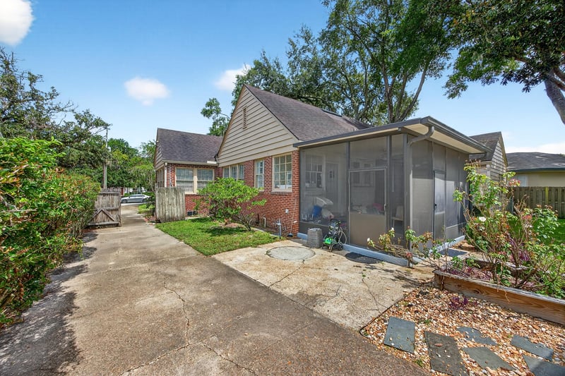 Photo 35 of 1152 Mapleton Rd, Jacksonville, FL 32207, photographed by Megapixeler