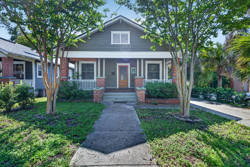 Front exterior with walkway and landscaped yard at 1555 Belmonte Ave, Jacksonville, FL 32207