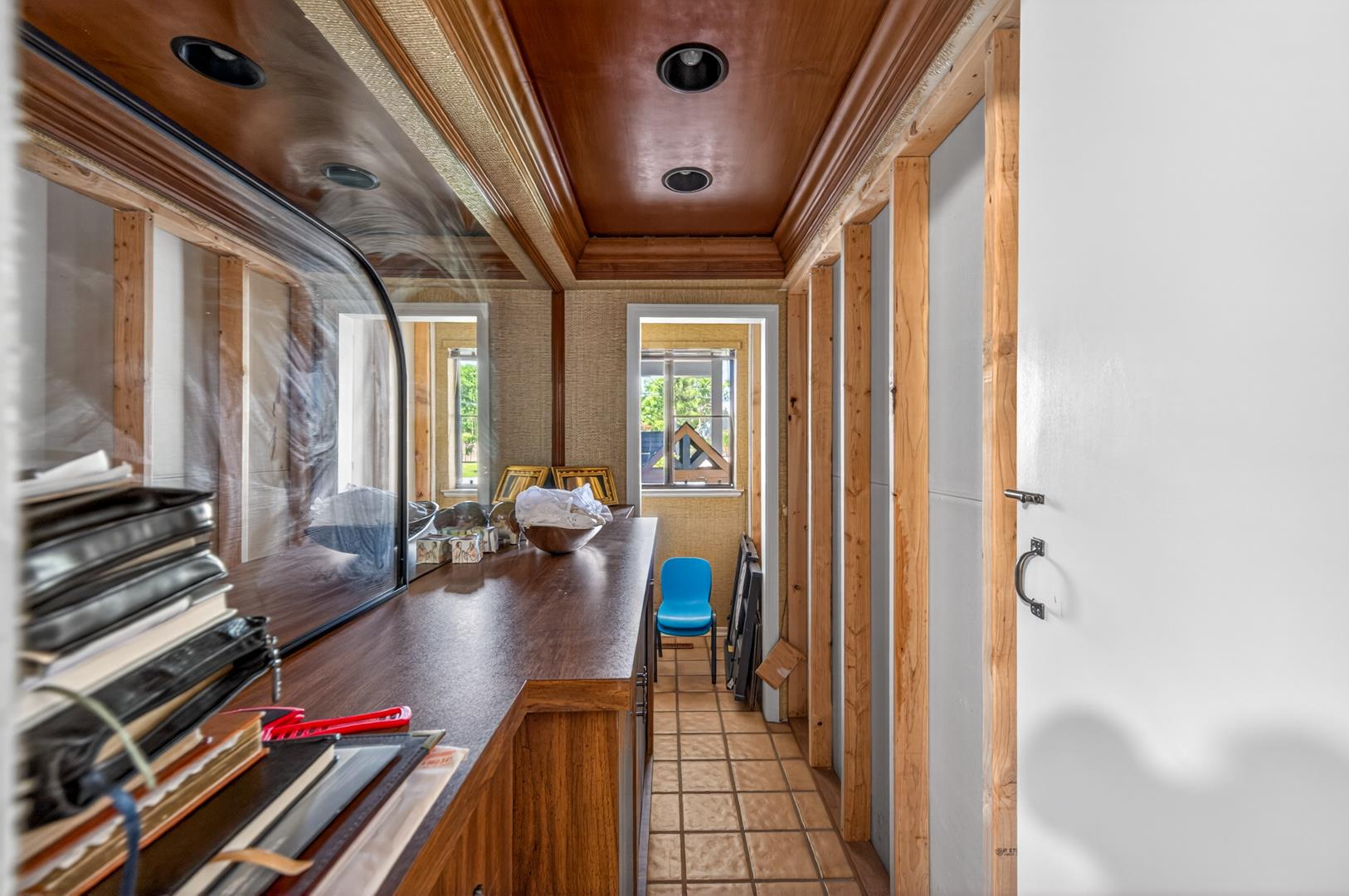 5261 N Van Ness Blvd, photo 84